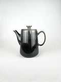Tetera negra con detalles grises